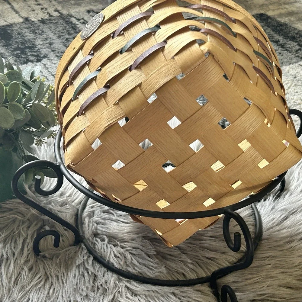 Peterboro basket plant